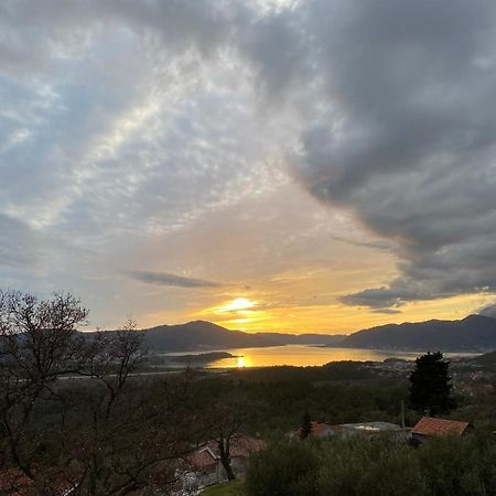 Guest House Pocanic Tivat Buitenkant foto