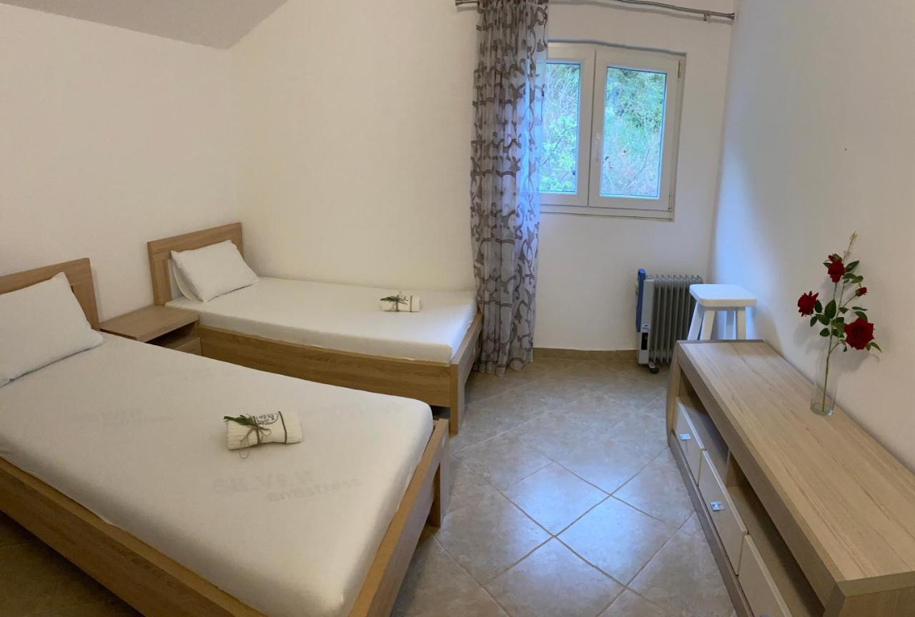 Guest House Pocanic Tivat Buitenkant foto